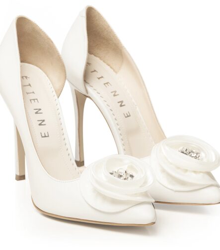 Pantofi de mireasa albi cu floare satin si accesoriu pietre Adele